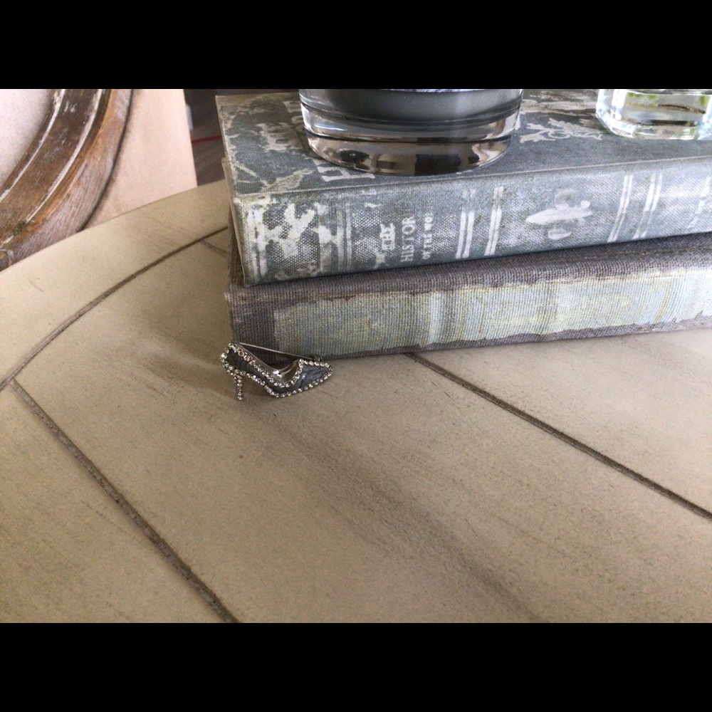 Grey High Heel Pin